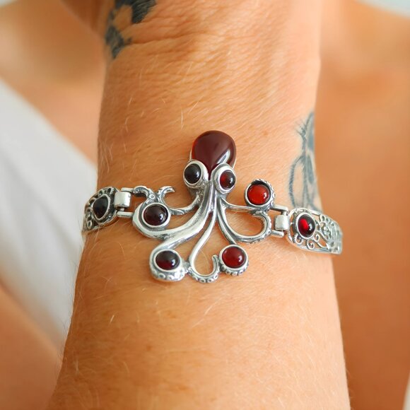 Baltic Cherry Amber Octopus Bracelet Sterling Silver Adjustable - Picture 4 of 6